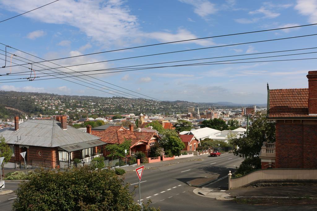 Hillview House Launceston Bed & Breakfast ภายนอก รูปภาพ